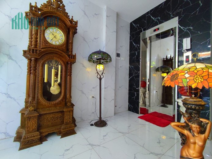 Bán nhà 43m2 phố Bồ Đề, Long Biên Gara Ô tô 7 phòng ngủ Thang máy 6.5 Tỷ