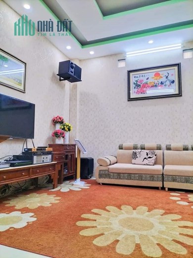 Bán nhà 69m2 Mặt phố Nghi Tàm, Tây Hồ Gara Ô tô 7 chỗ Kinh doanh siêu đỉnh 15.9 Tỷ