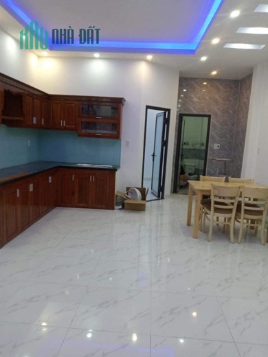 .Nhà Trường Chinh gần Chợ Tân An, 56m2, 2 mê, mới đẹp, 2.x tỷ