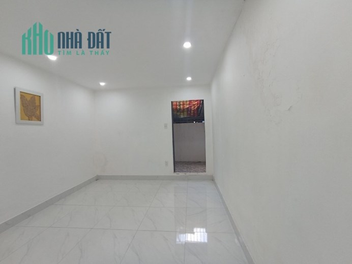 Nhà Huỳnh Ngọc Huệ, ngay Chợ Thanh Khê, 2 tầng, mới đẹp, 1.x tỷ