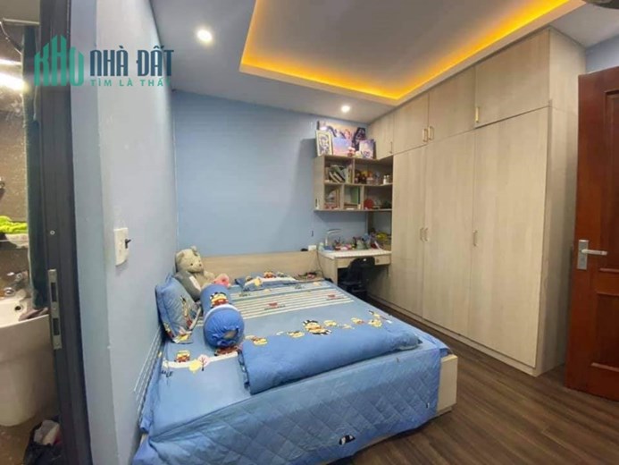 BÁN NHÀ ĐẶNG TIẾN ĐÔNG, 42m2x 5T, MT3.2m, Ô TÔ ĐỖ CỔNG, LÔ GÓC, KINH DOANH, CHỈ NHỈNH 5 TỶ