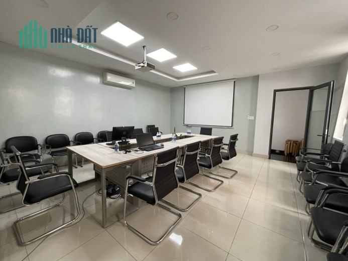 Bán tòa nhà văn phòng Nguyễn Thượng Hiền. Ngang 7m, 4 tầng BTCT