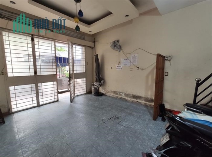 Hẻm Xe Tải Đường Đồng Đen, F14 Tân Bình, 1 Trệt 1 lầu. Đang cho thuê 12tr/Tháng