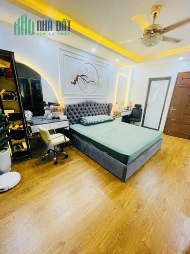 Bán gấp nhà PHÂN LÔ  Lạc Long Quân Ô TÔ -2 THOÁNG 35mx5t 5 tỷ 2