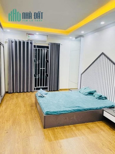 Bán gấp nhà PHÂN LÔ  Lạc Long Quân Ô TÔ -2 THOÁNG 35mx5t 5 tỷ 2