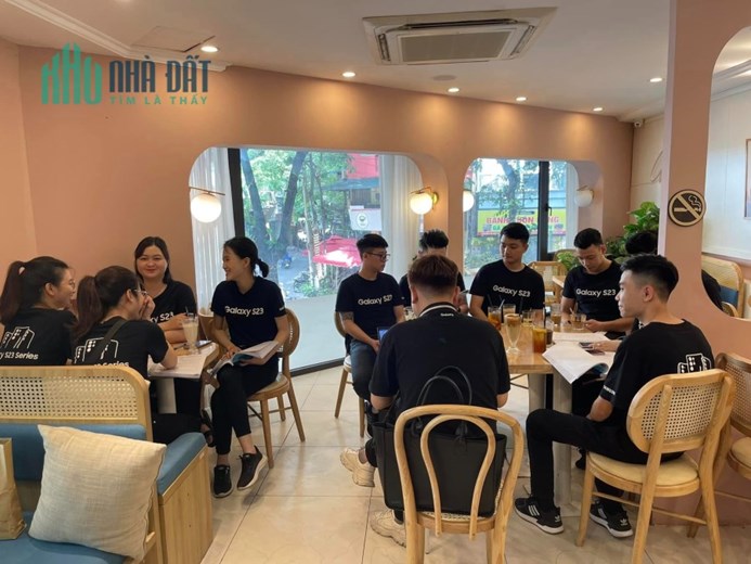 Bán Nhà Phố Duy Tân, Lô Góc Phố Vip, Ô tô Vỉa Hè 3 Thoáng Kinh Doanh Đỉnh 80m2 Chỉ 22 Tỷ