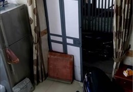 BÁN NHÀ HAI BÀ TRƯNG - ĐÊ TRẦN KHÁT CHÂN 20M 2 NGỦ 1 LỬNG - NGÕ THÔNG - SỔ RIÊNG - CHỈ 2 TỶ