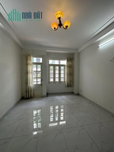 Nhà bán gấp Tân Hương, Tân Phú, 4 tầng, Ô tô ngủ trong nhà, nhỉnh 7 tỷ