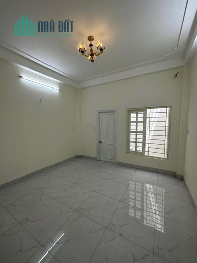 Nhà bán gấp Tân Hương, Tân Phú, 4 tầng, Ô tô ngủ trong nhà, nhỉnh 7 tỷ