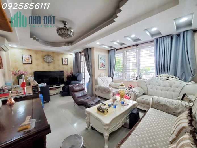 Bán nhà XD kiến trúc BIệt thự  trung tâm đường Lê Quan Định 123m- DTS 600m