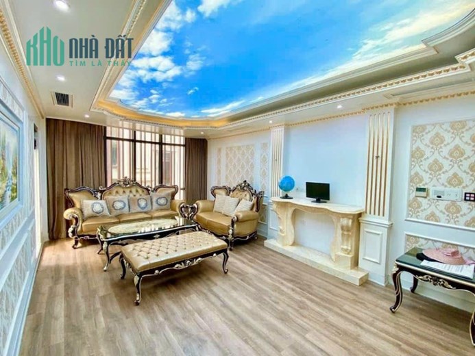 Bán nhà biệt thự phố Dương Đình Nghệ,Thành Thái 270 m2,5 t giá 70 tỷ