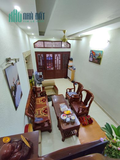 3 HOT!!!! Bán nhà ngõ 1194 Đường Láng 77m2 – 4 tầng 4 ngủ chỉ hơn 6 tỷ