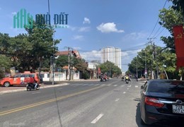 Cho thuê 2000 m2 đất mặt tiền trung tâm phường 8 vị trí đẹp