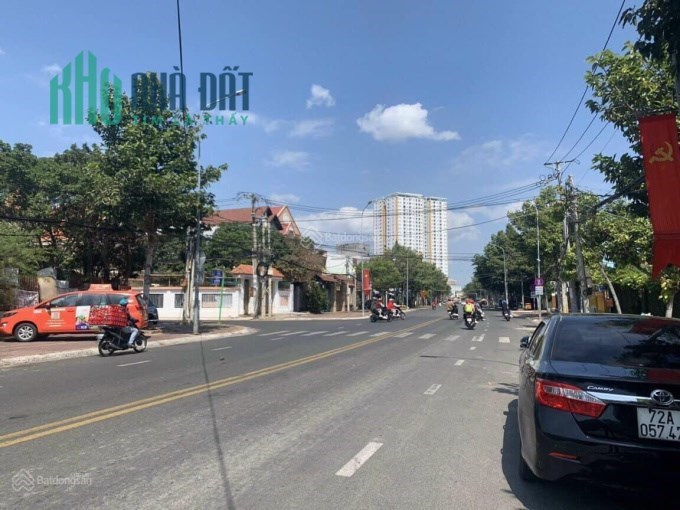 Cho thuê 2000 m2 đất mặt tiền trung tâm phường 8 vị trí đẹp