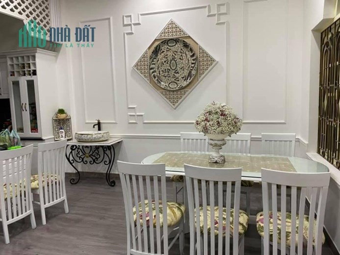 Bán gấp căn nhà 2 tầng mặt tiền đường 7m5 Lâm Hoành, Phước Mỹ. Vị trí chỉ cách biển Mỹ Khê 300m
