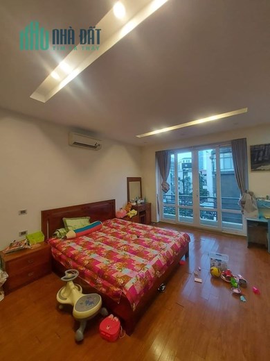 BÁN NHÀ NGÃ TƯ SỞ, ĐỐNG ĐA 100M, 5T, MT 5.5M, THANG MÁY, OTÔ TRÁNH, 25 TỶ, 0937651883.