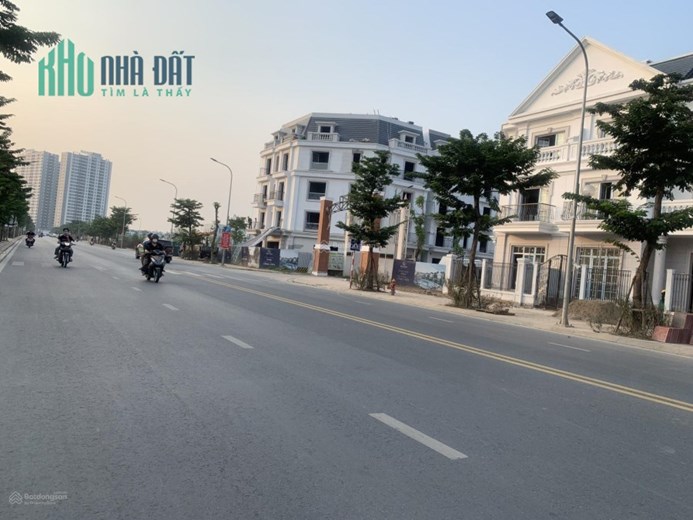 Cho thuê Biệt Thự mặt phố Thành Trung –Trâu Quỳ ,192.5m 4 tầng Mtien 9m.0982852808