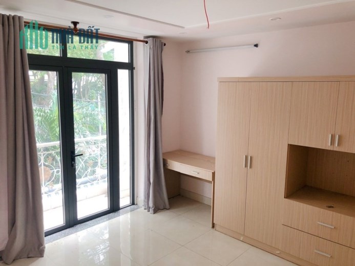NHÀ ĐẸP Thành Thái Quận 10 Ngay Cầu Vượt 3 Tháng 2, 60m2 (4 x15), cho thuê 30triêu.tháng