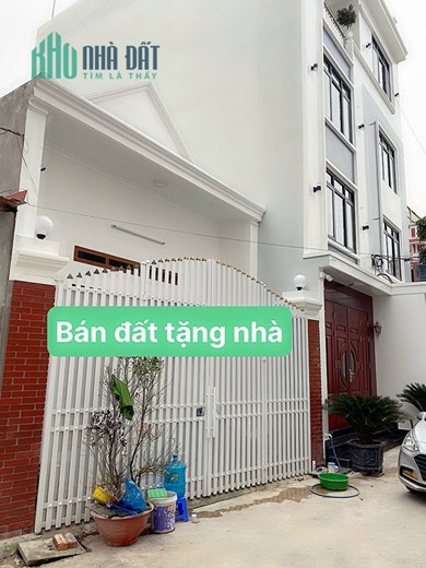 BÁN ĐẤT TẶNG NHÀ CẤP 4 S:50 M2 TẠI ĐIỀN XÁ GIÁP SÂN BAY NỘI BÀI