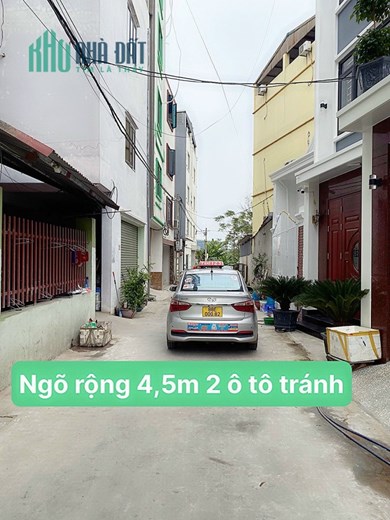 BÁN ĐẤT TẶNG NHÀ CẤP 4 S:50 M2 TẠI ĐIỀN XÁ GIÁP SÂN BAY NỘI BÀI