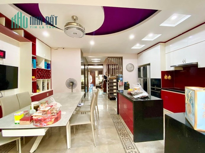 BÁN BIỆT THỰ PHỐ GIẢI PHÓNG, VIP, VIEW VƯỜN HOA, Ô TÔ TRÁNH, Ở SƯỚNG, KINH DOANH ĐỈNH, 135M2*MT6M *