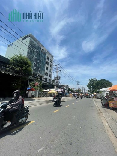 Bán nhà Góc 2MT Dương Quảng Hàm, P.5, GV: 17,5 x 35, giá 65 tỷ