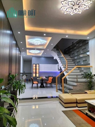 Đẹp Sửng Sốt, Liền Kề Văn Phú, 78m, 8.43 tỷ