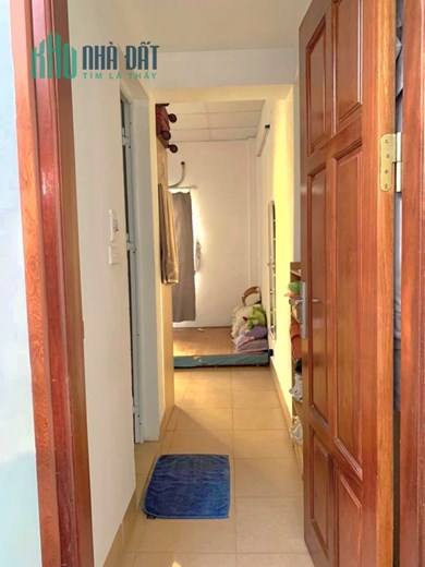 TÒA CCMN DÒNG TIỀN CẦU GIẤY 61M2 X 5T, MT 5M SÁT PHỐ 8 PN, 50TR/TH 9.3 TỶ