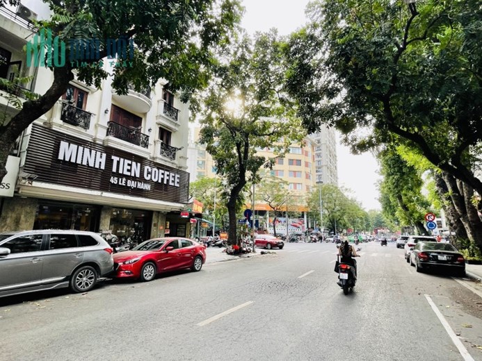 Bán nhà mặt phố Lê Đại Hành 42m, MT 4m, Cafe, KD đỉnh, giá 24 tỷ. LH: 0366051369