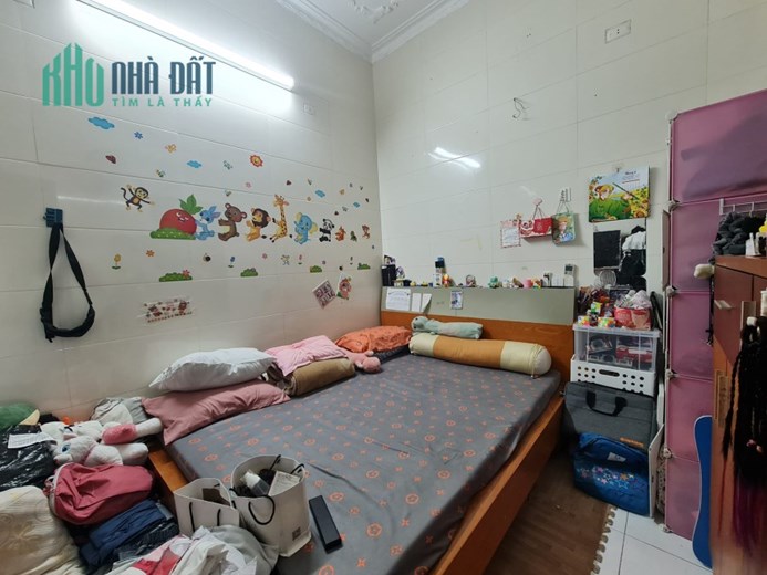 Bán nhà phố Nghĩa Tân, Cầu Giấy, 58m2, 5 tầng, gara ô tô, văn phòng, giá 11.56 tỷ