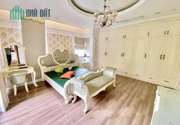 Bán nhà biệt thự đường Thành Thái,Dương Đình Nghệ dt 270m2 x 5 t giá hơn 70 tỷ
