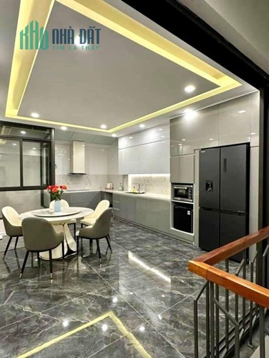 SIÊU PHẨM GARA, THANG MÁY 92M 6 TẦNG PHỐ NGUYỄN VĂN CỪ - LONG BIÊN CHÀO 13.8 TỶ
