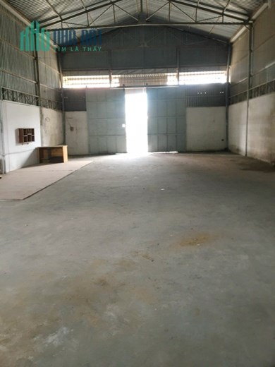 Cho thuê kho 210m2 Đường 10m C7 Phạm Hùng - Giá : 25 Triệu