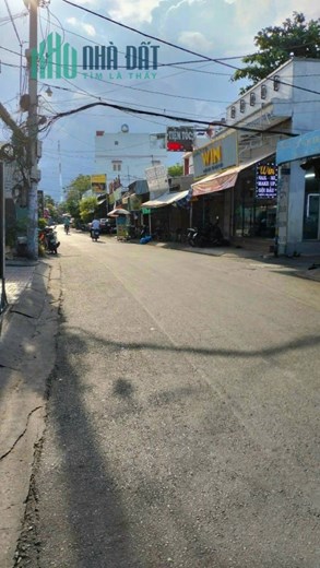 Ngộp Bank 16ty5 Giảm từ 25 tỷ xuống còn 17 tỷ 5 bán gấp nhà mặt tiền đường số 1 Ngay chợ Phạm Đăng