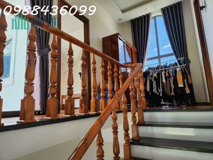 ĐẠI HẠ GIÁ GIẢM MẠNH 1 TỶ CHO SIÊU PHẨM NHÀ SRXD ĐÀ LẠT CÓ 1 0 2