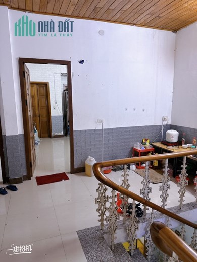 CẦN NHƯỢNG LẠI NHÀ Địa chỉ: 356/34 Hoàng Diệu