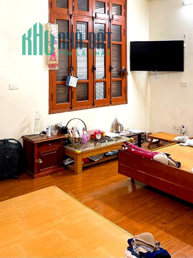 Bán Nhanh Nhà Thịnh Quang, Đống Đa, 45m, 5T, MT 5.4 chỉ 4 tỷ