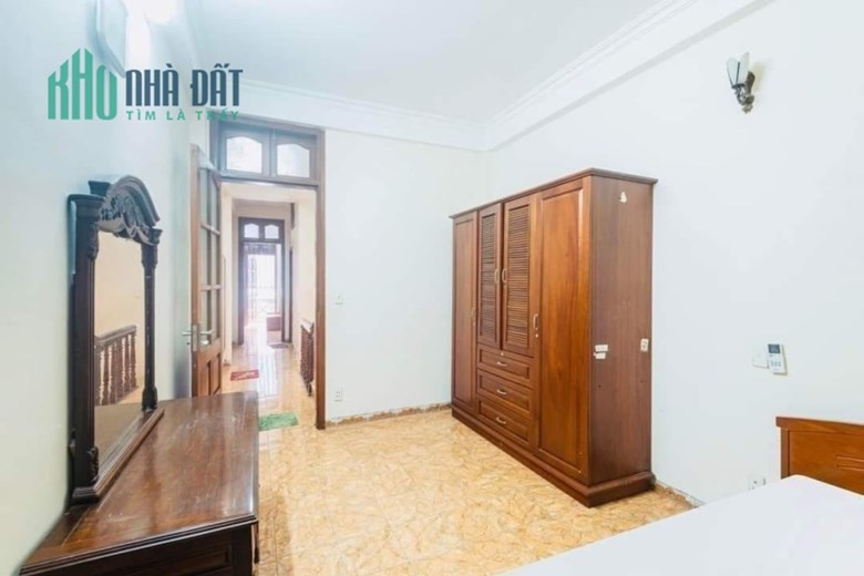 Bán nhà quận Hai Bà Trưng, phân lô, ô tô tránh, nhà dân xây 5 tầng 85m2, giá bán chưa đến 100tr/m2.
