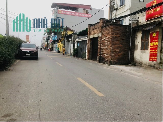 Bán nhà Lâm Du 37m2 x5 tầng, mới xây, thang máy, ô tô đỗ, vài bước ra phố