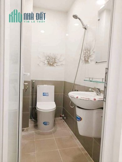 Nhà bán 4 Tầng hẻm thông sát đường Đặng Chất P2 Q8 - Giá : 6 Tỷ