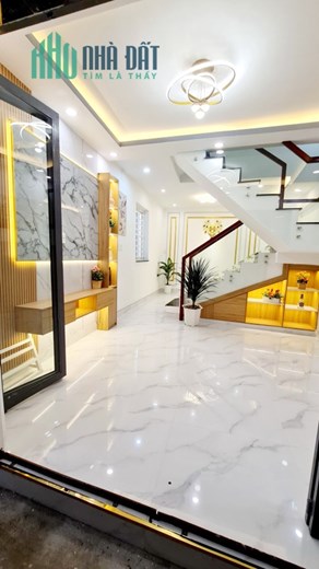 Nhà mới 3 tầng nở hậu hẻm 511 Dương Bá Trạc P1Q8. Giá 3tỷ 78