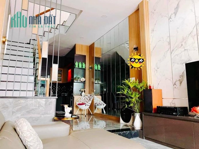 Bán nhà đường ô tô Quốc Tuấn, Phước Tân. Cách đường Lê Hồng Phong vài chục mét