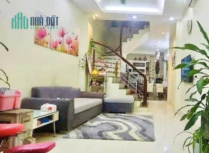 HIẾM - MẶT NGÕ - NHÀ ĐẸP - Ở LUÔN - KINH DOANH NHỎ. VAN PHÚ 45M2, 4TẦNG, 3,5 MẶT TIỀN, 3,5 TỶ HÀ