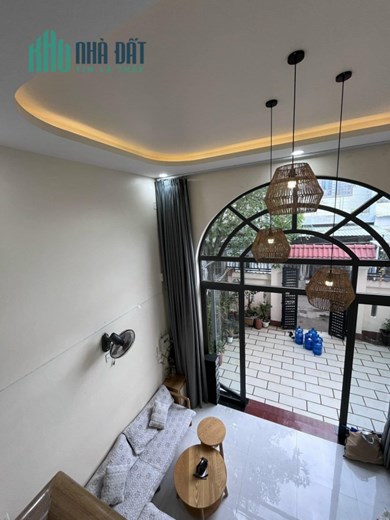 Biệt Thự Mini Ngay Chợ Thủ Đức, DT 180M2, Nhà Mới Xách Va Li Ở Ngay