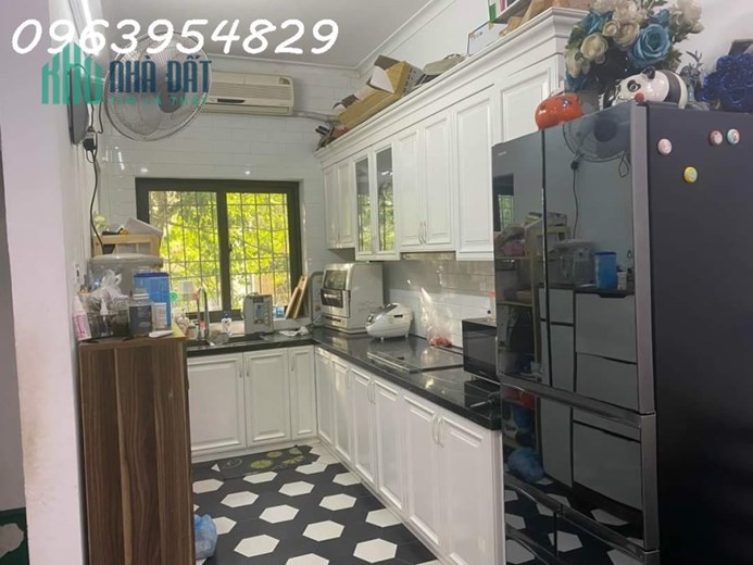 KINH DOANH SIÊU ĐỈNH, MẶT NGÕ PHÂN LÔ Ô TÔ ĐỖ, NHÀ ĐẸP Ở NGAY, ĐÊ LA THÀNH - ĐỐNG ĐA CHỈ 7.6 TỶ