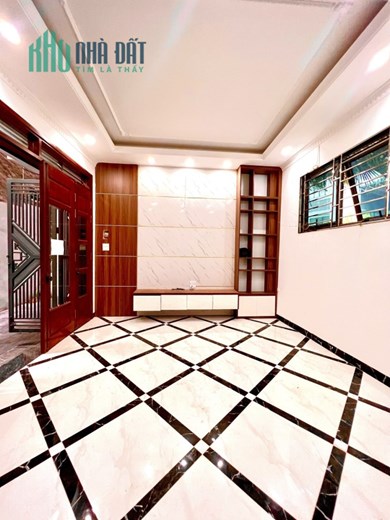 Bán nhà Minh Khai , giảm chào 300tr còn 3,8 tỷ , 45m2 , mặt tiền 6,3m dài như người mẫu