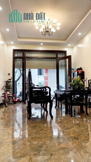 CC bán nhà Ngõ 120 Tân Mai, Hoàng Mai 4 Tầng 43m2 Lô góc Chỉ 3.95 tỷ