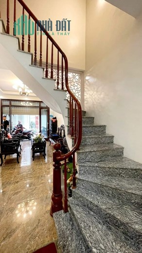 CC bán nhà Ngõ 120 Tân Mai, Hoàng Mai 4 Tầng 43m2 Lô góc Chỉ 3.95 tỷ
