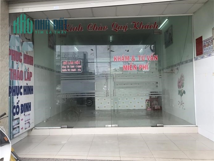 Cho thuê nhà mặt tiền đẹp cửa kính đường 30/4, tpvt