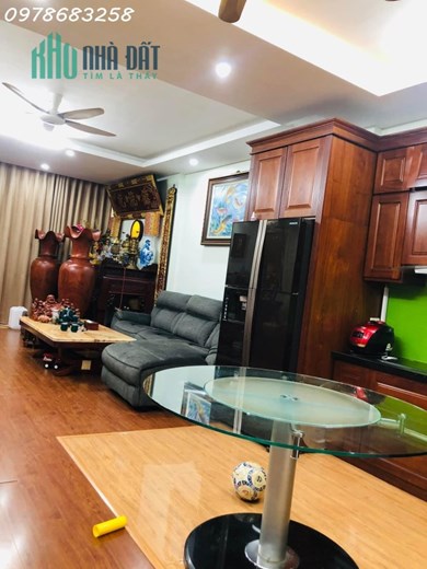 Nhà phân lô Linh Đàm, ô tô tránh, thang máy, giá tốt
